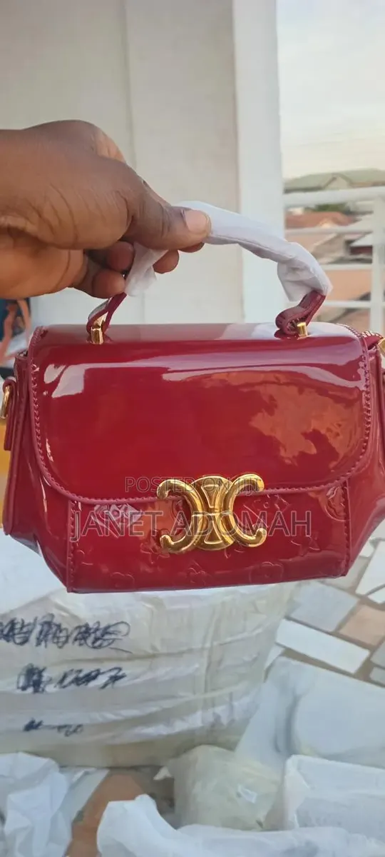 Luxury Burgundy Glossy Patent Leather Handbag · Photo 1