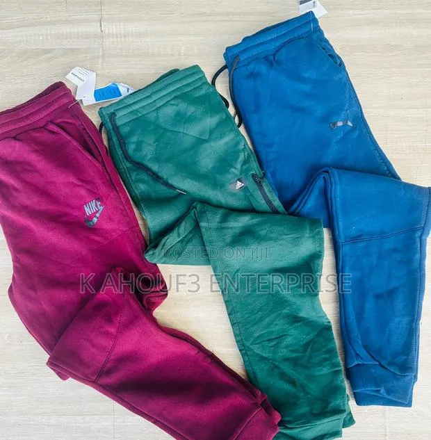Sports Joggers · Photo 1