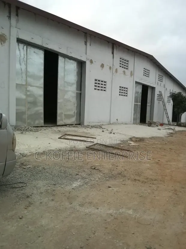 700sqm Warehouse at Tema-Valco for Rent · Photo 1
