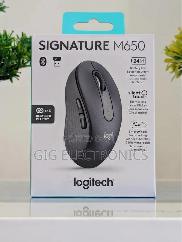 Logitech Signature M650 Wireless Mouse (Graphite) · Photo 1