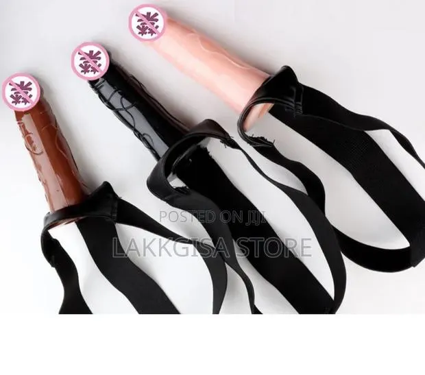 Hollow Dildo With Strap · Photo 1