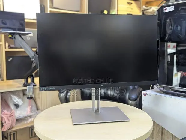 Hp E27u G4 27" · Photo 1