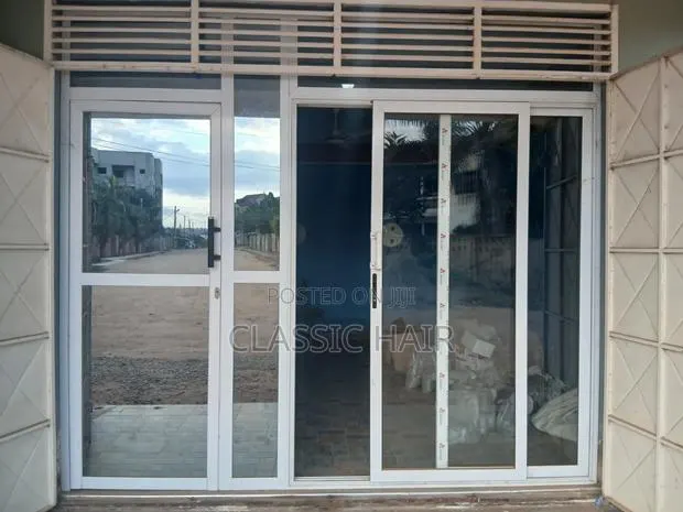 Aluminium Glass Door for Shops · Photo 1