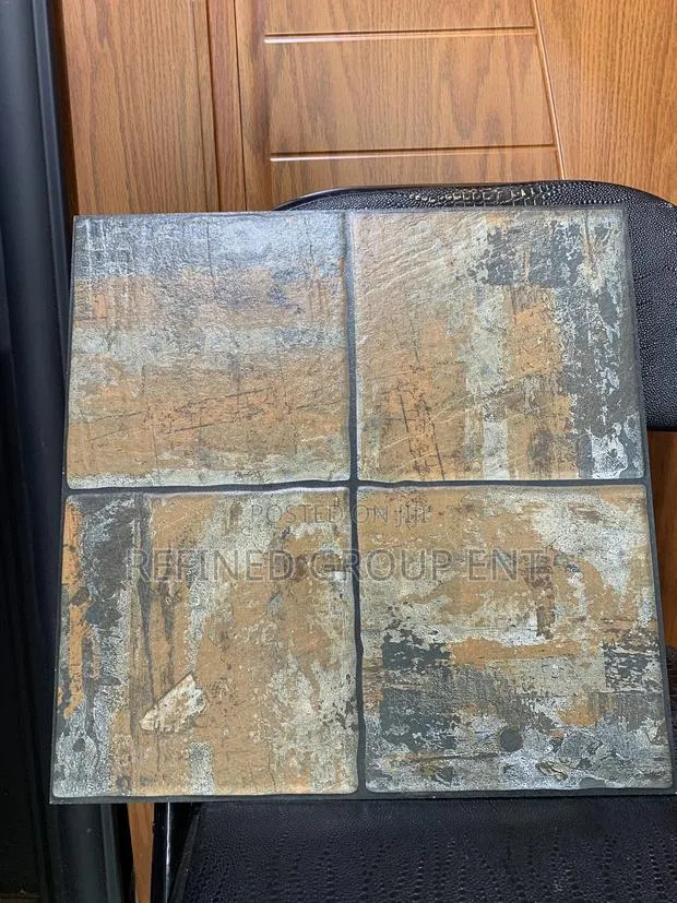 Thick Compound Tiles. 40/40cm · Photo 1