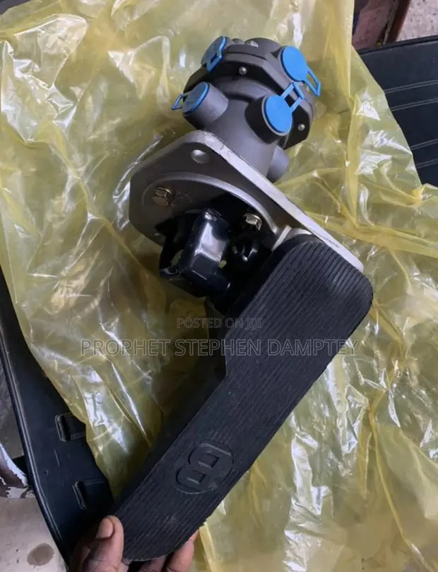 Kia Electronics Accelerator Pump · Photo 1