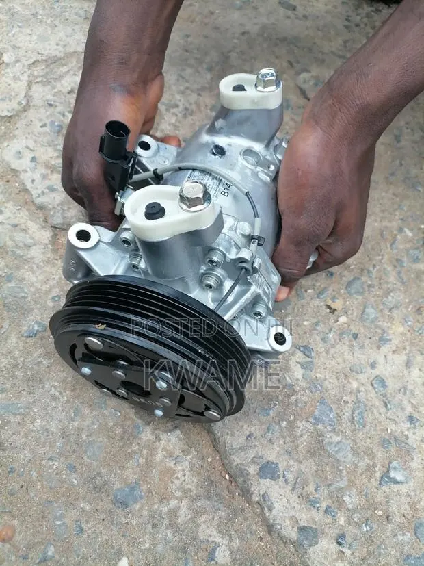 Brand New Original Mitsubishi Parts · Photo 1