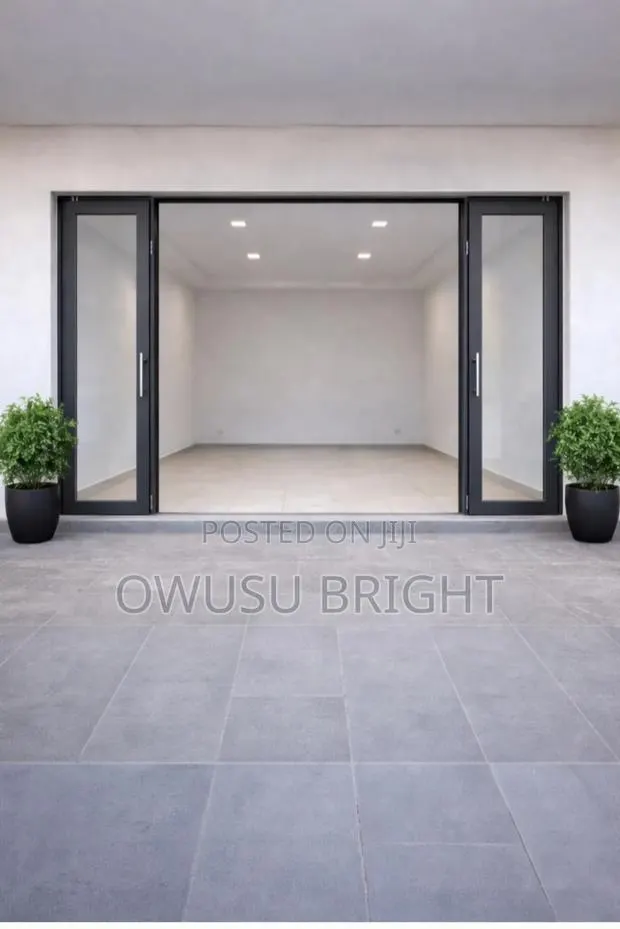 Warehouse,Offices,Banking Spaces for Rent. · Photo 1