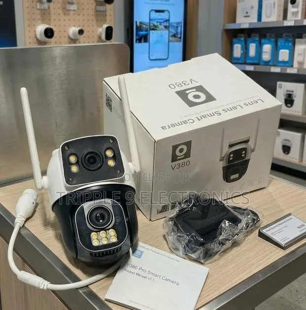 Dual Lens 4G Surveillance Camera · Photo 1