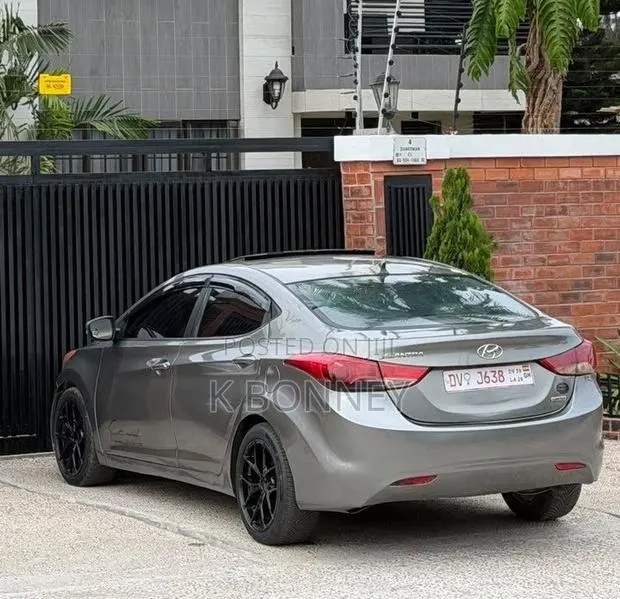Hyundai Elantra 2013 Gray · Photo 1