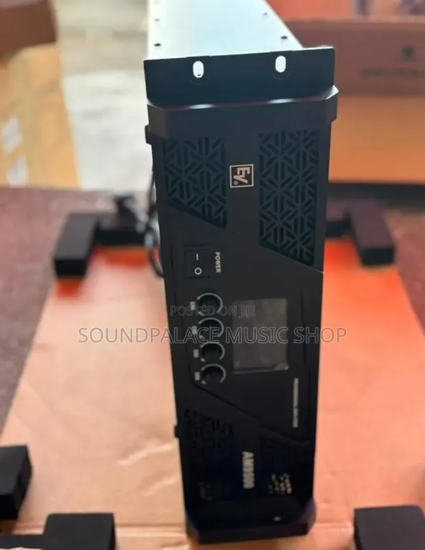 Electro-Voice (EV) 4-in-1 High-Power Audio Amplifier · Photo 1