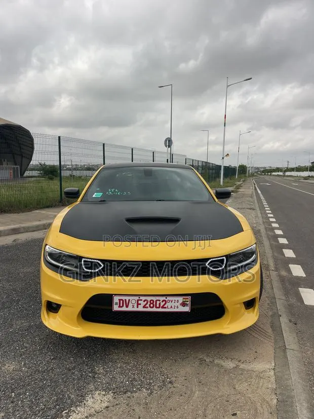 Dodge Charger 2017 Yellow · Photo 1