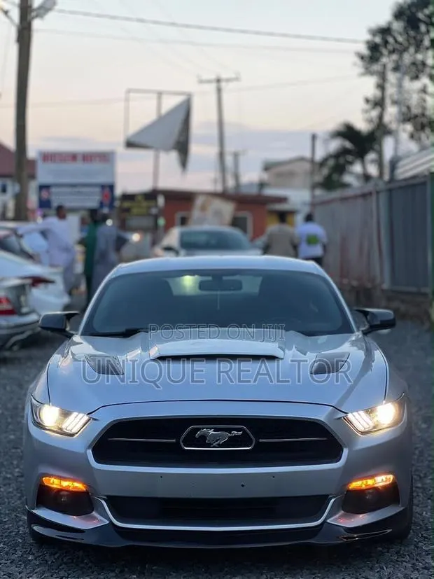 Ford Mustang 2016 Silver