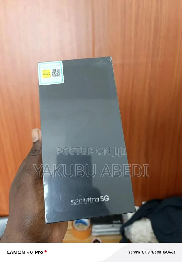 New Samsung Galaxy S20 Ultra 5G 128 GB Black · Photo 1