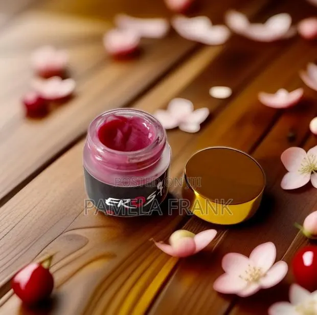 Effective Pink Lip Balm · Photo 1