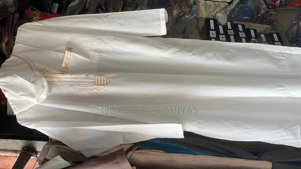 Hoodie Jalabiya (Offwhite) · Photo 1