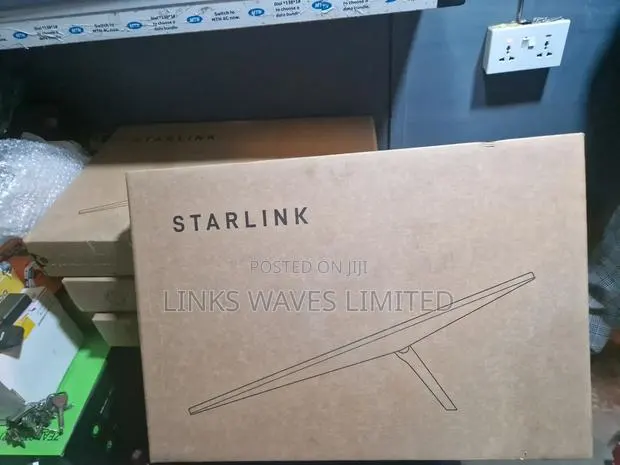 Starlink Gen 4 Satellite Internet Kit · Photo 1