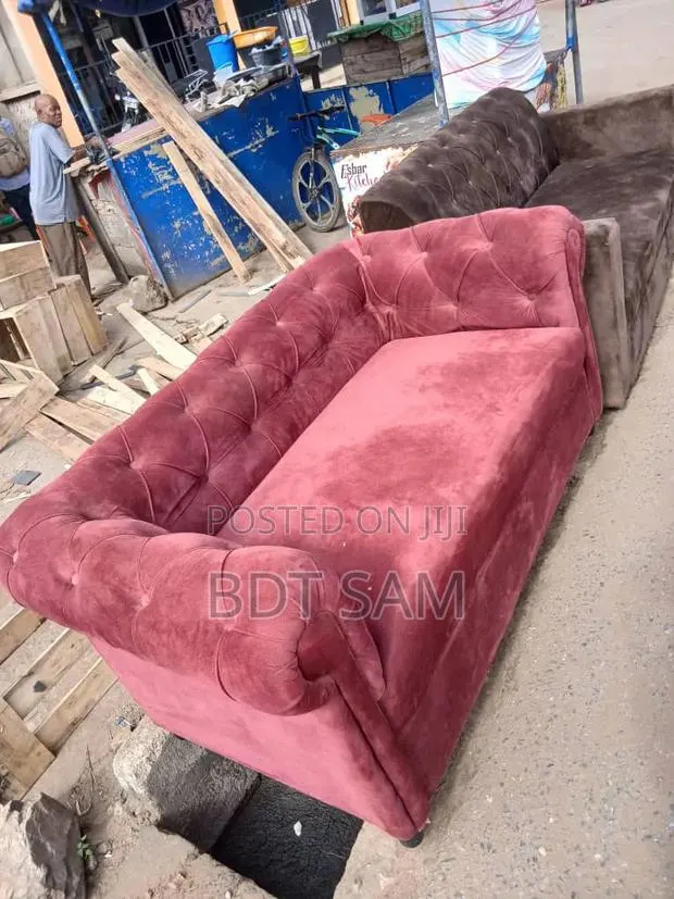 Sofa Set - Chesterfield · Photo 1