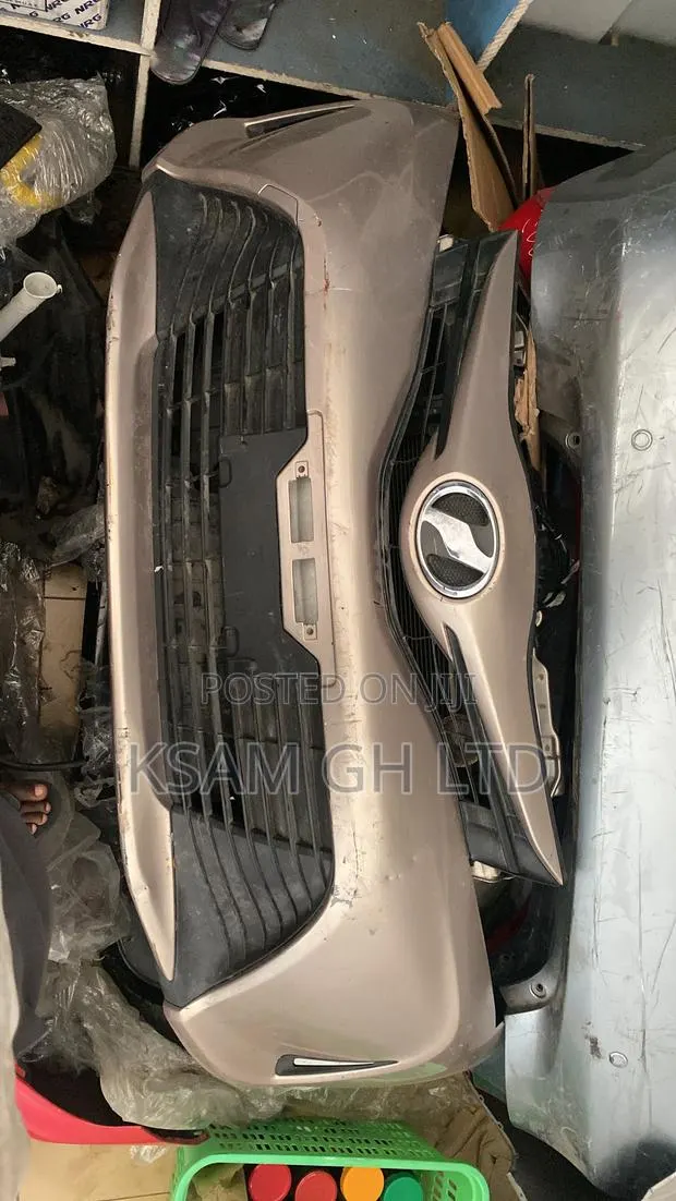 Vitz 2016 Front Bumper · Photo 1