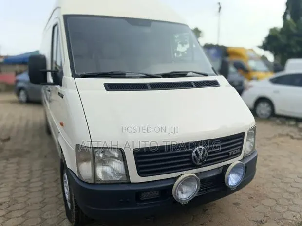 Volkswagen LT 2001 White · Photo 1
