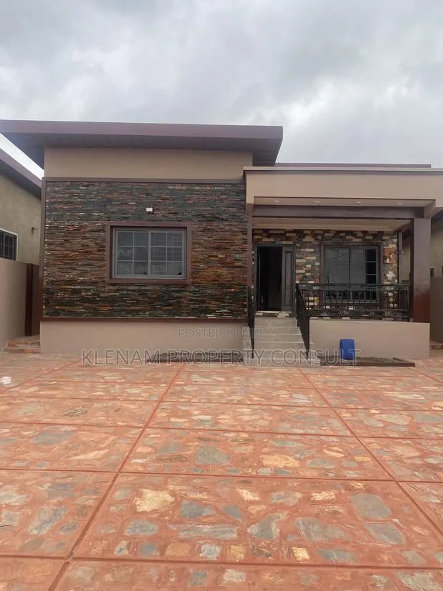 3bdrm House in Gbawe for sale · Photo 1