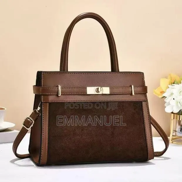 Vintage Class Handbag · Photo 1