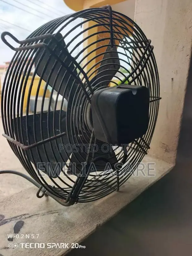 Commercial Extractor Fan · Photo 1
