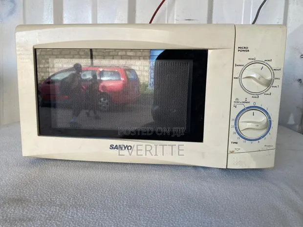 SANYO Microwave Oven With Grill Perfectly Working · Photo 1