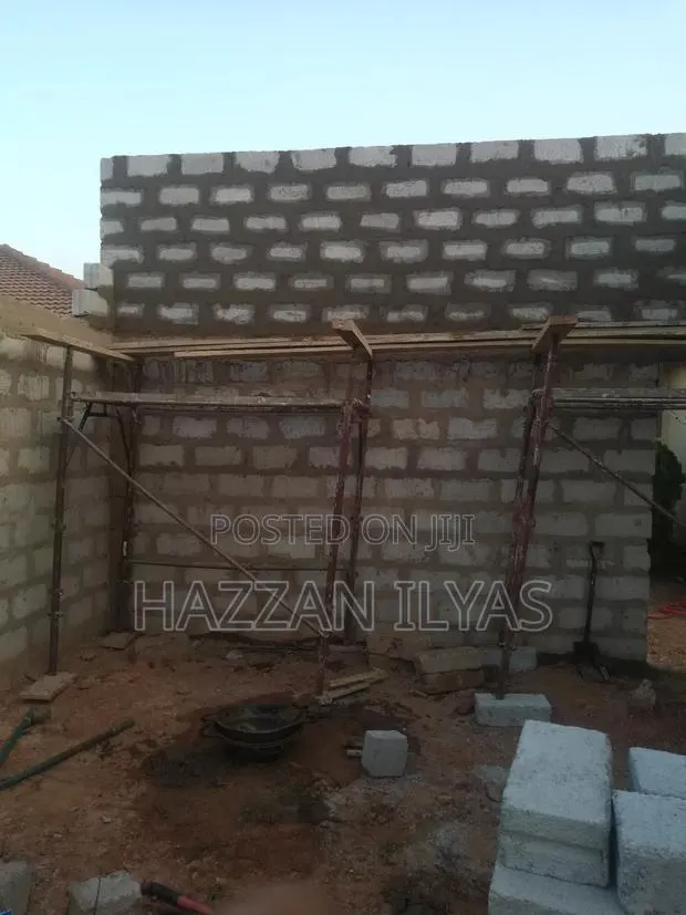 Top Block Laying and Other Mason Jobs · Photo 1
