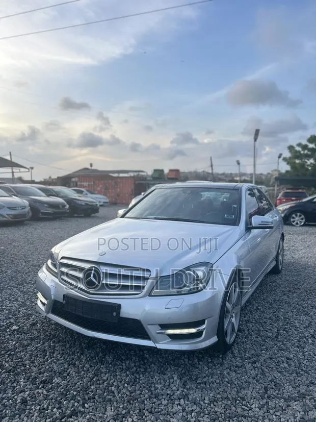 Mercedes-Benz C250 2014 Silver · Photo 1