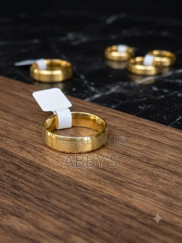 Quality Unisex Ring · Photo 1