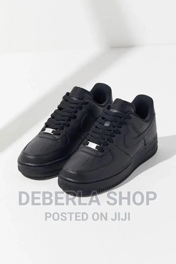 All Black Air Force 1 · Photo 1