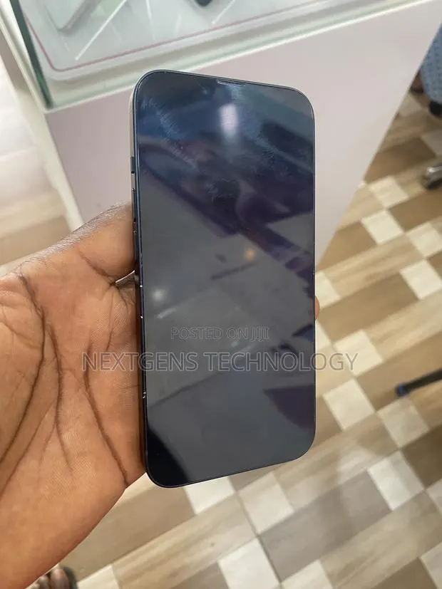 Apple iPhone 14 128 GB · Photo 1