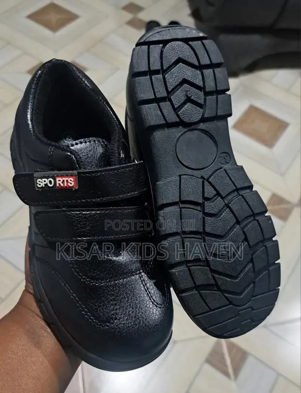 Nice Boys School Shoe Size 32 · Photo 2