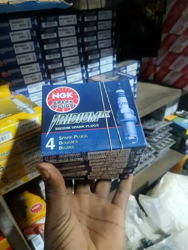Original NGK Iridium IX Spark Plugs BKR5EIX-11 (Stock 5464) – P of 4 · Photo 1