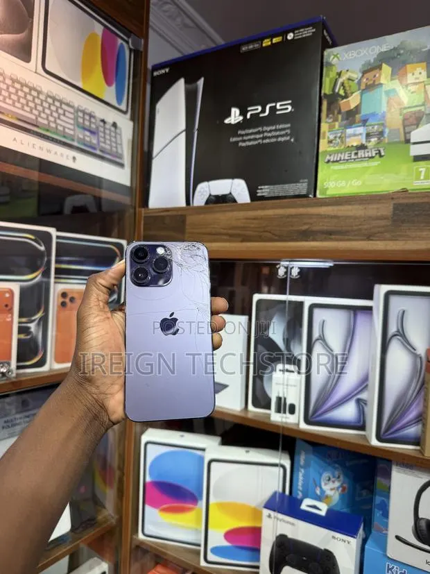 Apple iPhone 14 Pro Max 128 GB Purple · Photo 1