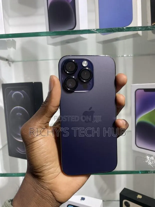 Apple iPhone 14 Pro 256 GB Purple · Photo 1