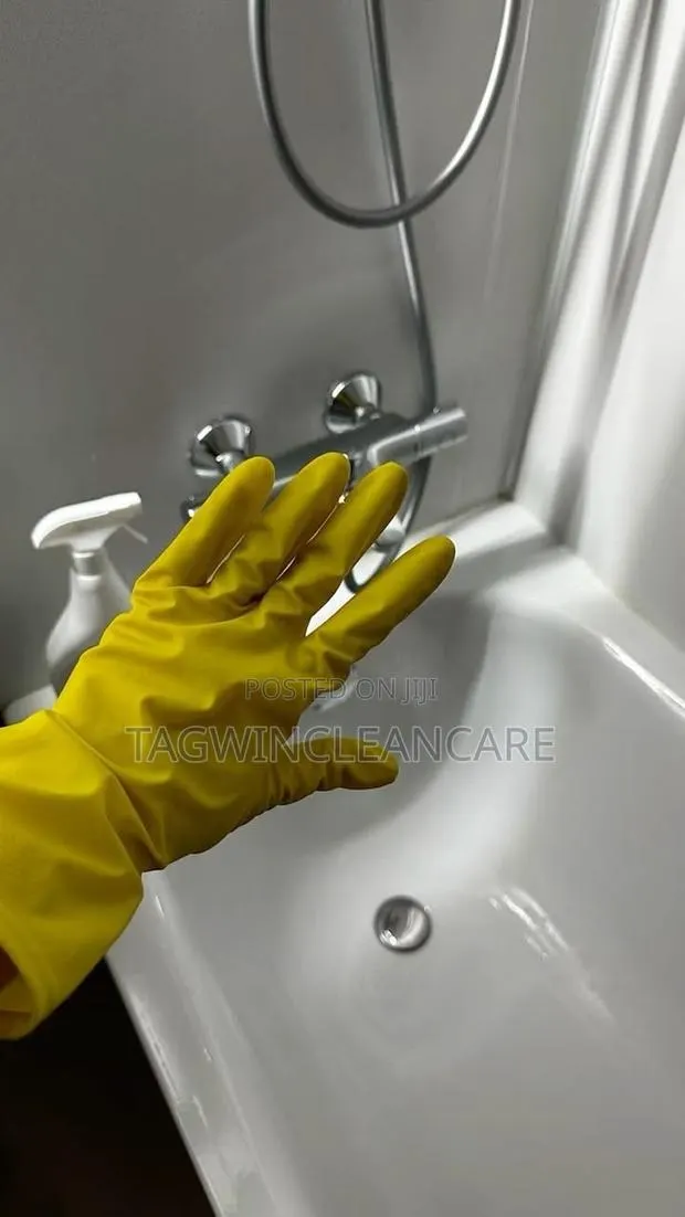 Office Cleaning · Photo 1
