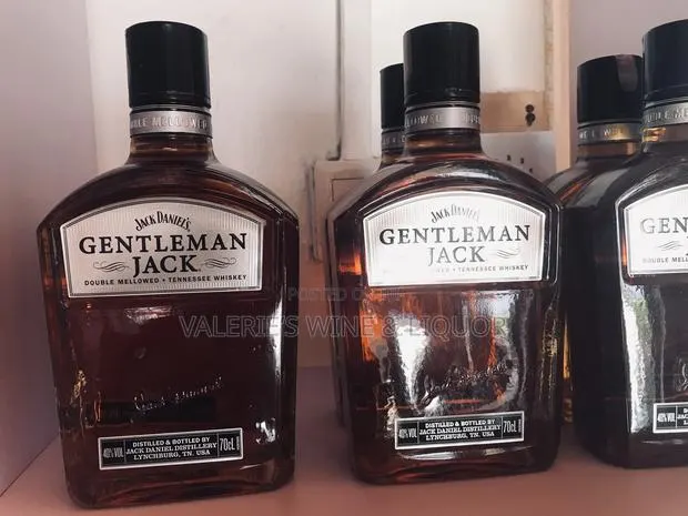 Whiskey Bourbon Jack Daniel Gentleman-70cl · Photo 1