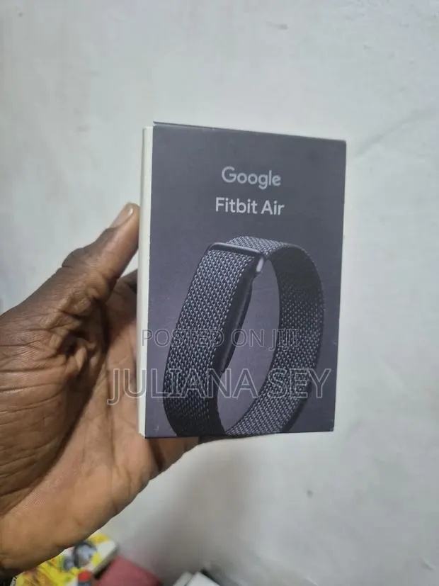 Google Fitbit Air 2026 · Photo 1