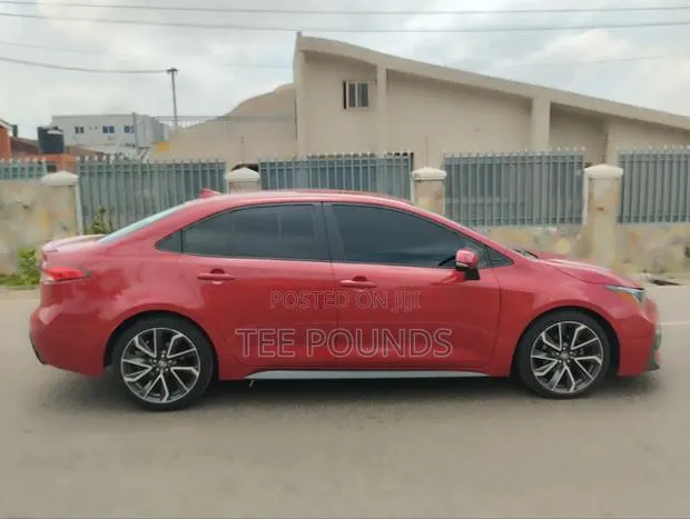 Toyota Corolla 2020 Red · Photo 1