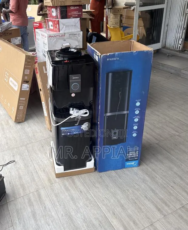 Classic Midea 16L Electric Water Heater(YL 2037s-B) Black · Photo 1