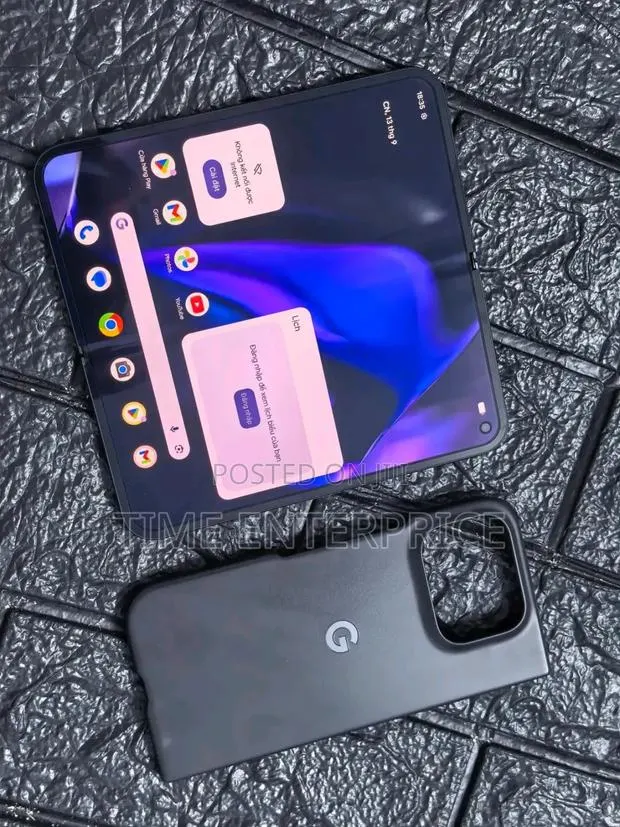 New Google Pixel 10 Pro Fold 512 GB Black · Photo 1