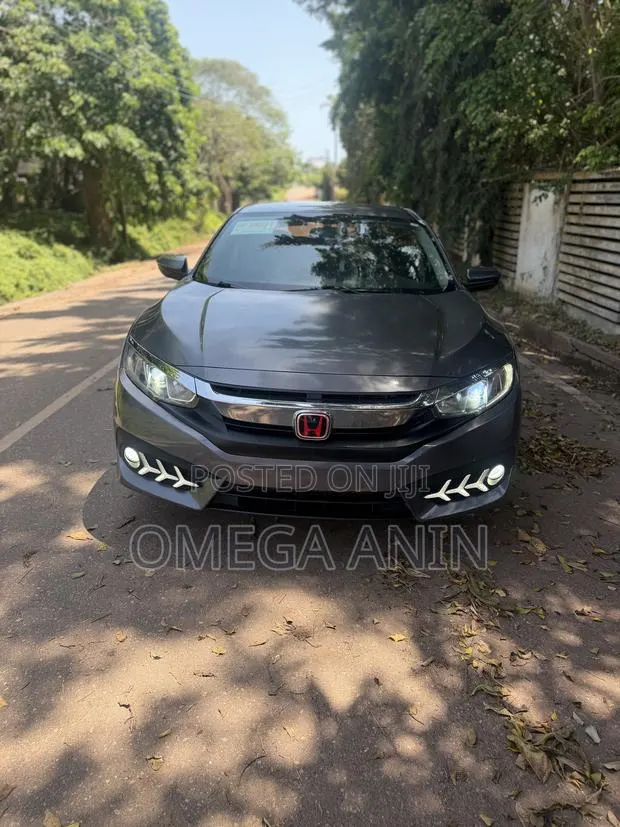 Honda Civic LX Sedan 2018 Gray · Photo 1