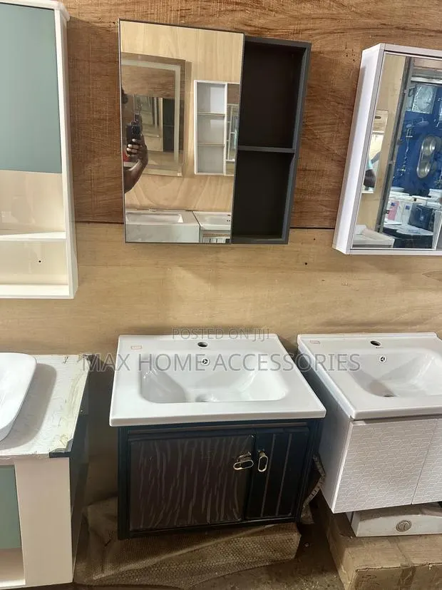 Basin Drawer Cabinet · Photo 1