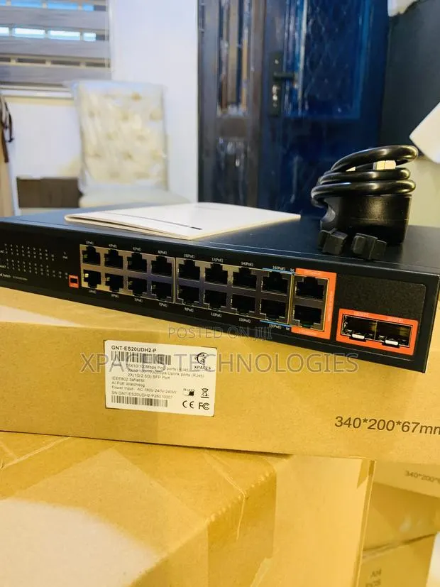 Xpaces Ai Smart 16-Port Poe + 2uplink Gigabit, 2 SFP Port Switch · Photo 1