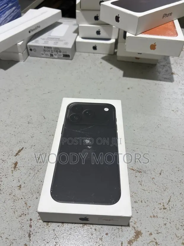 New Apple iPhone 18 Pro 256 GB Black · Photo 1