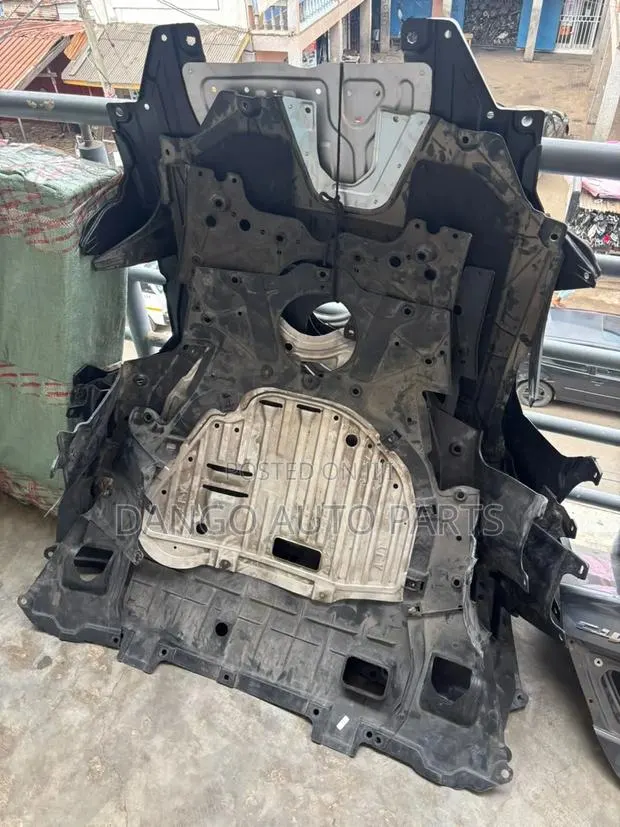 Honda CRV , Civic, Accord Engine Under Cover 2017-2018-2019-2020 · Photo 1