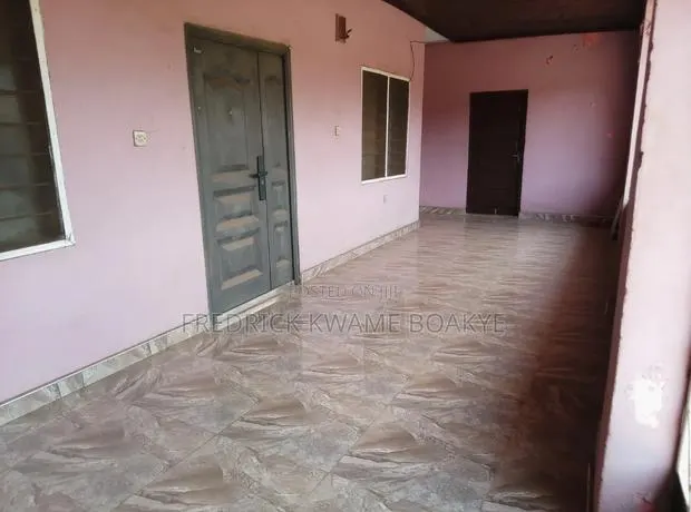 5bdrm House in Brother K Estate, Kumasi Metropolitan for rent · Photo 1