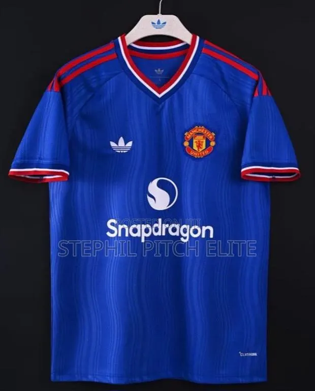 Manchester United 2026/27 Away Jersey · Photo 1