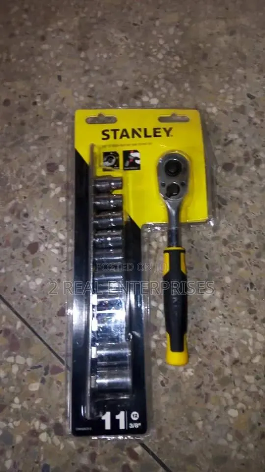 STANLEY 11-Piece 1/4" Drive 72-Tooth Ratchet and Socket Set STMT82666 · Photo 1
